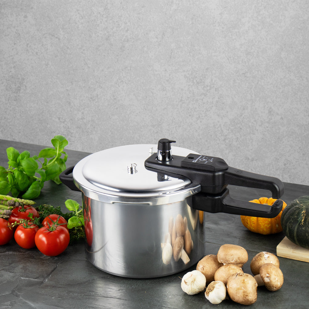 SQ Professional Aluminium Pressure Cooker 5 Litre 6734 (Big Parcel Rate)